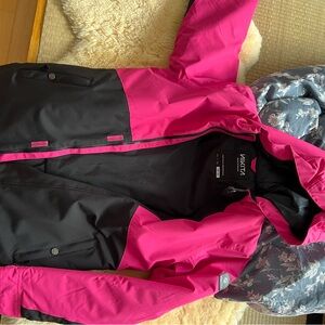 Girl XL or Women size 6 Nikita Snowboarding Waterproof Jacket